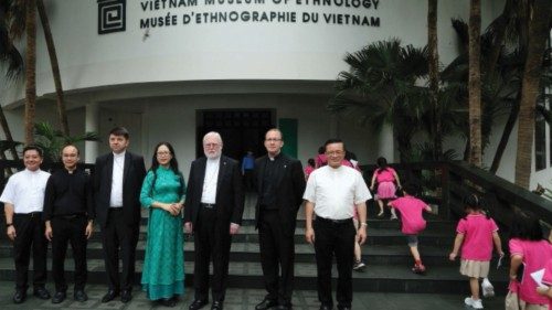 epa11271561 Vatican Secretary for Relations with States Archbishop Paul Gallagher (5-L) poses for a ...