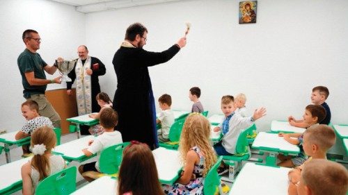 Une école pour les enfants proches du front de Zaporijjia FRA-036 Une école pour les enfants proches du front de Zaporijjia FRA-036