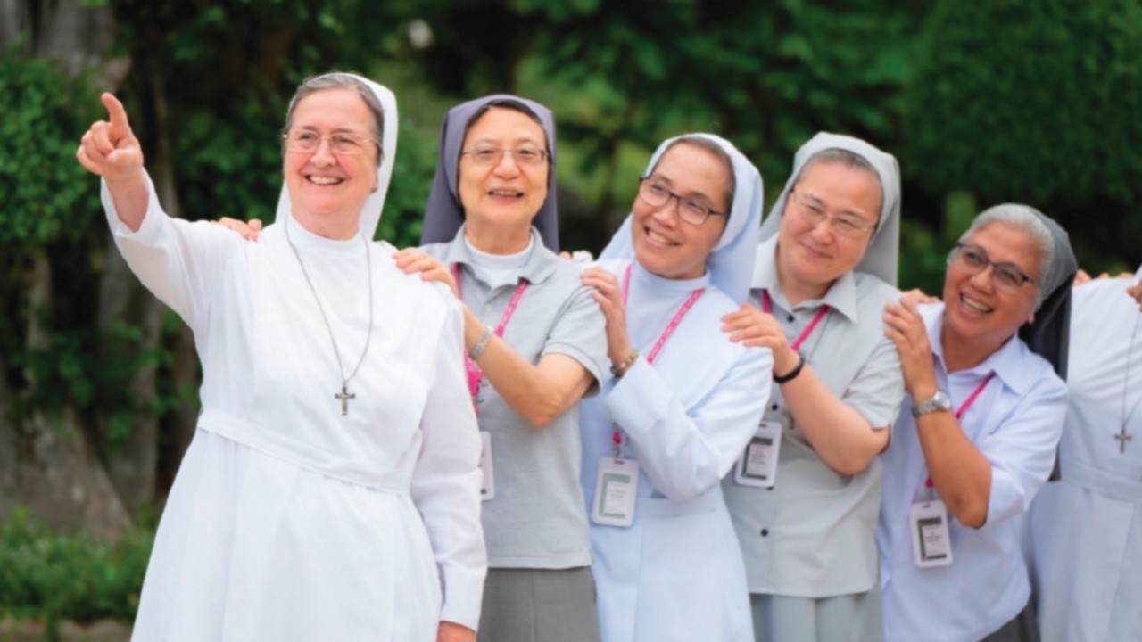  Le chemin synodal, priorité des sœurs salésiennes  FRA-046
