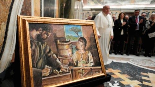  La culture comme réponse aux chocs des civilisations et au colonialisme idéologique  FRA-047