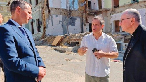 «Ne nous résignons pas à l’inéluctabilité de la guerre» FRA-047 «Ne nous résignons pas à l’inéluctabilité de la guerre» FRA-047