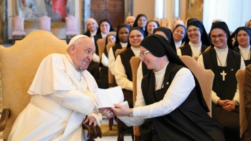  La Parole de Dieu est un accueil pour tous  FRA-050