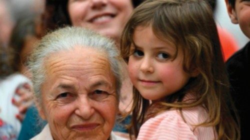 Thème de la v e Journée mondiale des grands-parents et des personnes âgées FRA-003 Thème de la v e Journée mondiale des grands-parents et des personnes âgées FRA-003