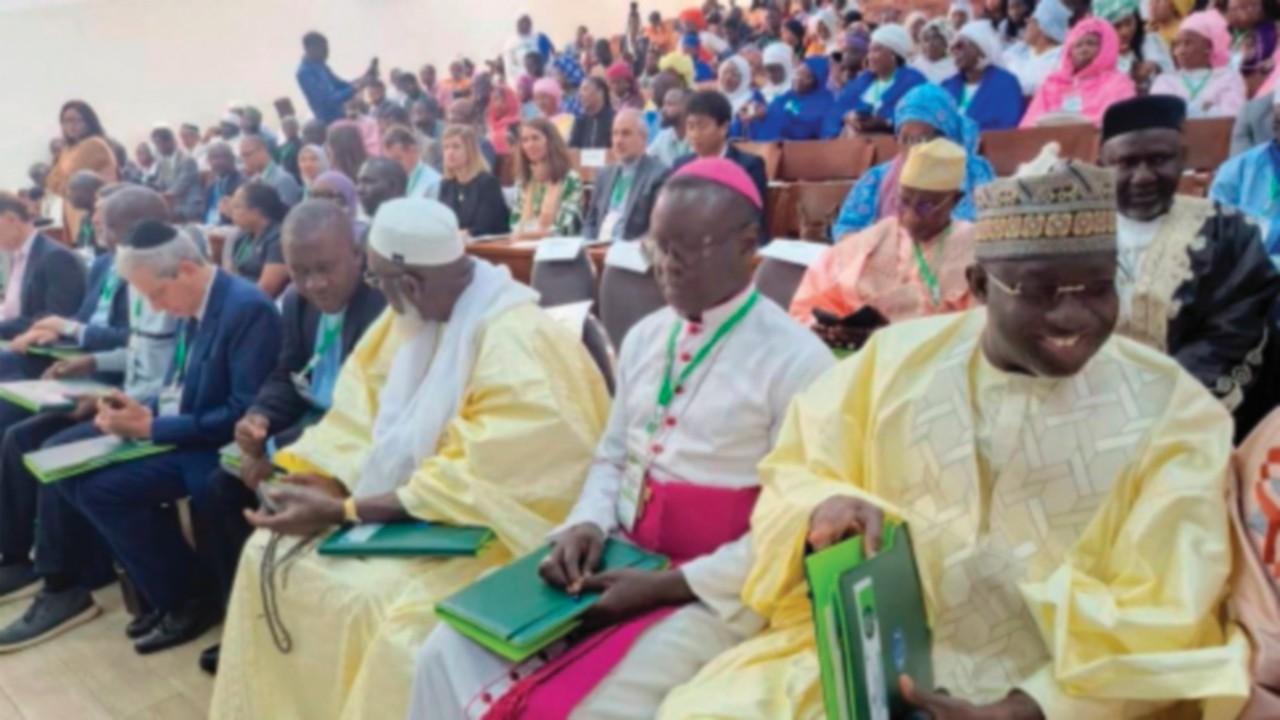  Le Sénégal, modèle  de coexistence religieuse pacifique  FRA-005