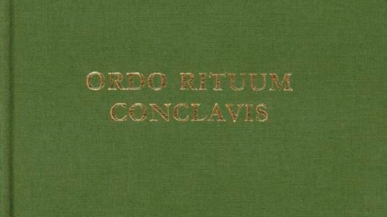  Le latin au cœur du Conclave  FRA-006