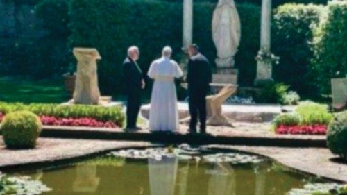 Le Saint-Père visite Castel Gandolfo FRA-007 Le Saint-Père visite Castel Gandolfo FRA-007