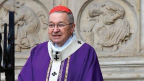 (FILES) French Cardinal Andre Vingt-Trois stands in front of the Notre Dame Cathedral to lead a Mass ... (FILES) French Cardinal Andre Vingt-Trois stands in front of the Notre Dame Cathedral to lead a Mass ...