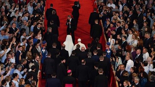 Pope Francis (L) and Patriarch Daniel of Romania arrive at the Cathedral for the Salvation of the ...