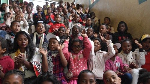 SS. Francesco - Viaggio Apostolico in Madagascar: Visita alla CittÃ  dellâAmicizia  08-09-2019