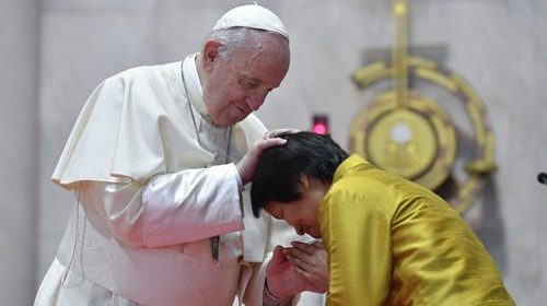 SS Francesco Viaggio Apostolico in Thailandia e Giappone Incontro religiosi e sacerdoti


@Vatican ...