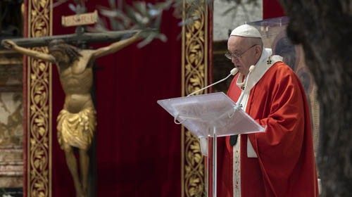 SS. Francesco - Basilica vaticana - Altare della Cattedra: Domenica delle Palme  05-04-2020