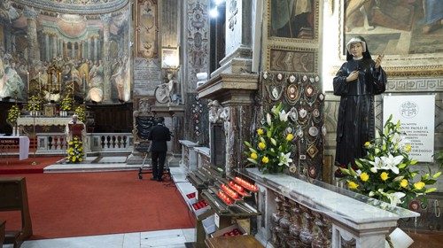SS. Francesco - Chiesa di Santo Spirito in Sassia: Messa Divina Misericordia  19-04-2020
