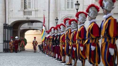 Mons Luigi Roberto Cona, Assessore della Segreteria di Stato -  Santa Maria della PietÃ  in Campo ...