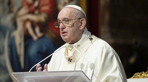 SS. Francesco - Basilica Vaticana - Altare della Cattedra: Santa Messa nella solennitÃ  del Corpus ...