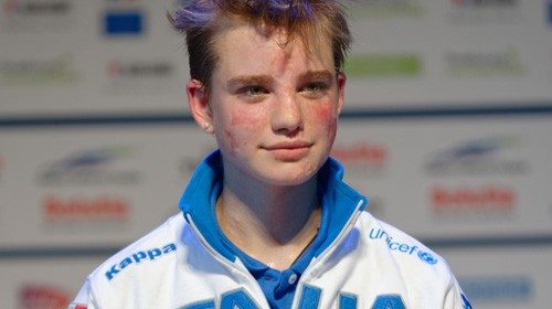 Athletica_17_x.jpg Athletica_17_x.jpg