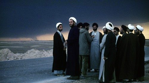 L’incendio di un pozzo di petrolio durante la guerra tra Iran e Iraq (1983, © Manoocher Deghati)