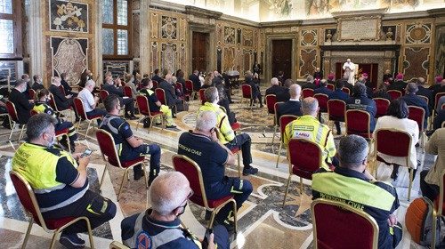 SS. Francesco - Sala Clementina: Medici , Infermieri e Operatori Sanitari dalla Lombardia  ...