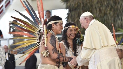 Un momento dell’incontro con i popoli dell’Amazzonia durante il viaggio apostolico in Perú (Puerto Maldonado, 19 gennaio 2018)