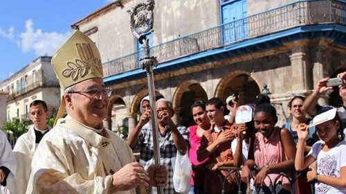 epa05293825 Cardinal Jaime Ortega arrives to give a farewell mass as Archbishop of Havana, at ...