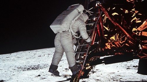 (NASA/Newsmakers)luna.jpg (NASA/Newsmakers)luna.jpg
