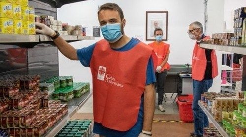 Foto Caritas Ambrosiana1.jpg Foto Caritas Ambrosiana1.jpg