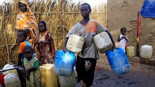 Sfollati interni sudanesi nel campo di Kalma in Darfur (Reuters)