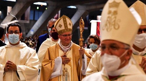 Cardinal Pietro Parolin (C), special envoy from the Pope, celebrates the Sunday mass in front of a ...