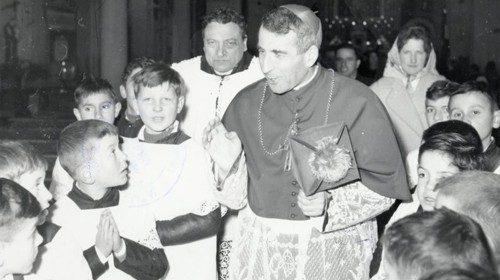 Albino Luciani in un’immagine del periodo del suo episcopato a Vittorio Veneto