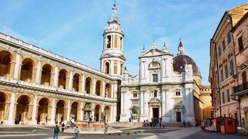 Il Santuario della Santa Casa di Loreto Il Santuario della Santa Casa di Loreto