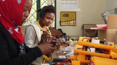 mobisol_workshop_in_arusha_tanzania.jpg mobisol_workshop_in_arusha_tanzania.jpg