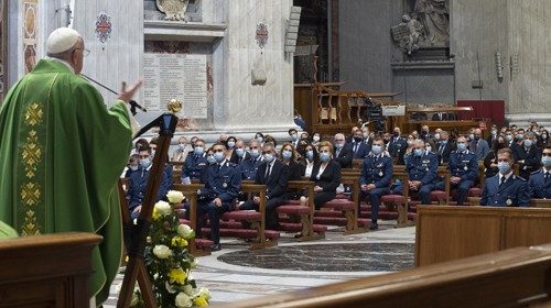SS Francesco - Basilica Vaticana - Altare della Cattedra:Santa Messa per il Corpo della Gendarmeria  ...