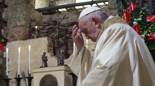 SS. Francesco - Sacro Convento di Assisi: Santa Messa e Firma Enciclica âFratelli Tuttiâ   ...