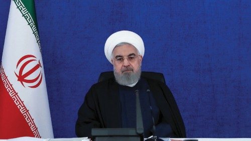 Il presidente iraniano Hassan Rohani in un discorso dopo la morte dello scienziato (Afp)