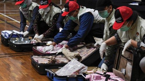 Indonesia: maxi operazione anti-corruzione relativa alla distribuzione di aiuti per l’emergenza sanitaria (Reuters). Indonesia: maxi operazione anti-corruzione relativa alla distribuzione di aiuti per l’emergenza sanitaria (Reuters).