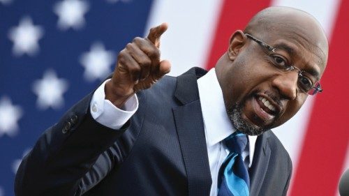 Raphael Warnock, primo senatore afroamericano eletto in Georgia Raphael Warnock, primo senatore afroamericano eletto in Georgia