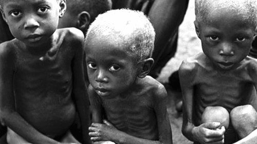 Dal luglio 1967 al gennaio 1970 la guerra del Biafra provocò tre milioni di morti soprattutto di fame e di malattia