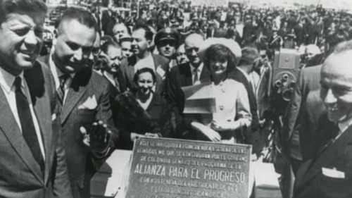 L’Alleanza per il Progresso compie 60 anni QUO-024 L’Alleanza per il Progresso compie 60 anni QUO-024