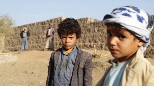  Fame e malattie decimano i bambini nello Yemen  QUO-038