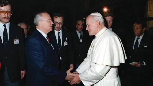 *OR* Giovanni Paolo II con Mikail Gorbaciov. (1-12-89) *OR* Giovanni Paolo II con Mikail Gorbaciov. (1-12-89)