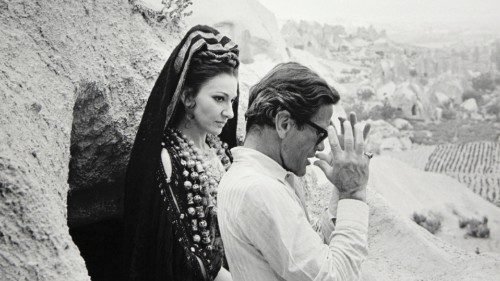 Maria Callas con Pier Paolo Pasolini sul set  di «Medea» (1969)