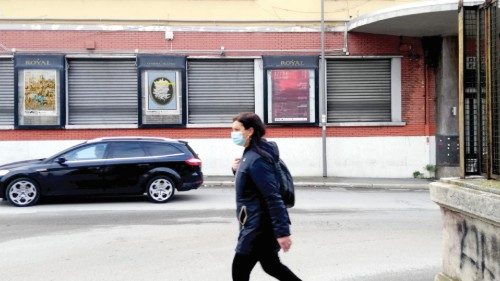 Quando il quadro è accolto dai multisala E gli ridà vita QUO-056 Quando il quadro è accolto dai multisala E gli ridà vita QUO-056