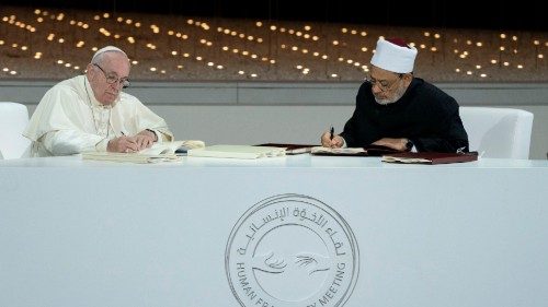 la firma del Documento sulla fratellanza umana (Abu Dhabi, 4 febbraio 2019)