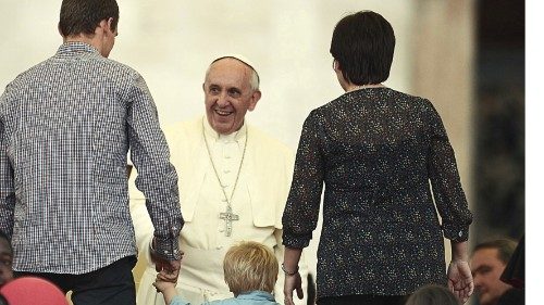 famiglie_18_x.jpg famiglie_18_x.jpg
