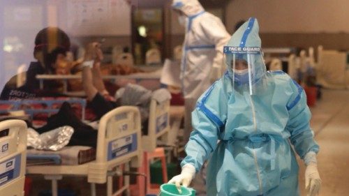 epa09132225 Indian health workers cleans a COVID 19 care centre and isolation ward facility near a ... epa09132225 Indian health workers cleans a COVID 19 care centre and isolation ward facility near a ...