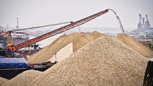 Sand dredging on Dongting Lake, China, on a waterway connected to the Yangtze River. Sand dredging on Dongting Lake, China, on a waterway connected to the Yangtze River.