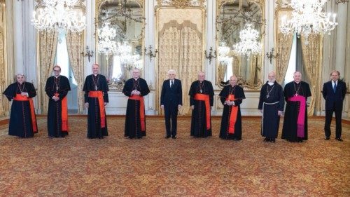Il Presidente Sergio Mattarella con a fianco S.Em. Rev.ma il Cardinale Pietro Parolin, Segretario di ...