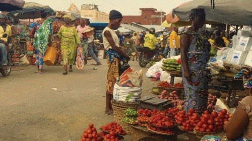  Un nuovo ordine del vivere insieme in Benin  QUO-135