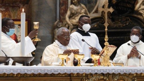 Em.mo Card. Francis Arinze  -  Altare della Cattedra - Santa Messa per il Burkina Faso - 19-06-2021