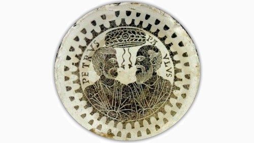 Vetro dorato con Pietro e Paolo  (Musei Vaticani, iv secolo)