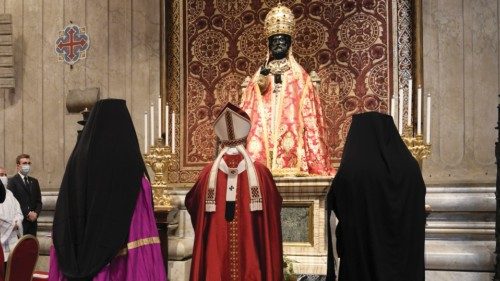  La Chiesa è credibile solo se libera  QUO-145